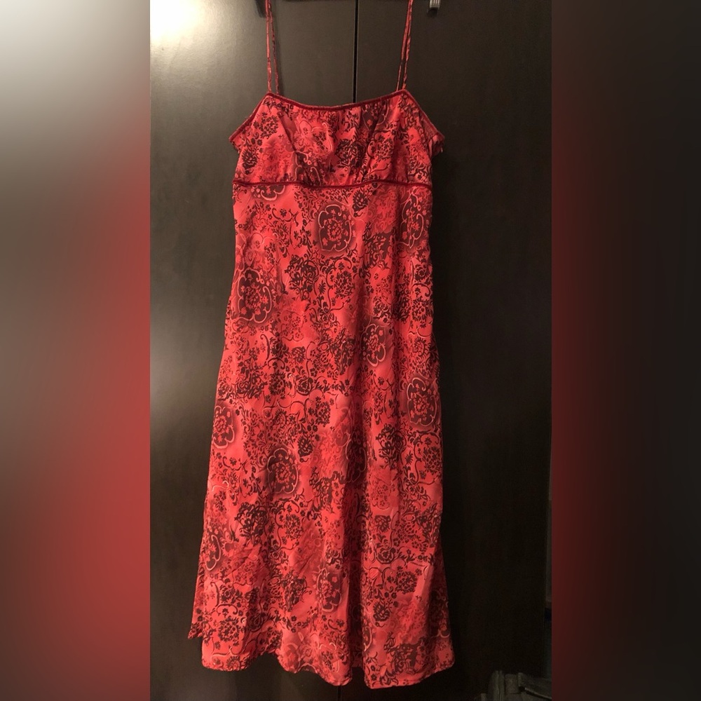 Ladies red dress - lined.  Spaghetti straps